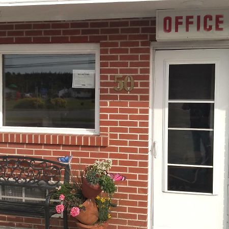 Algoma Motel Уауа Екстериор снимка