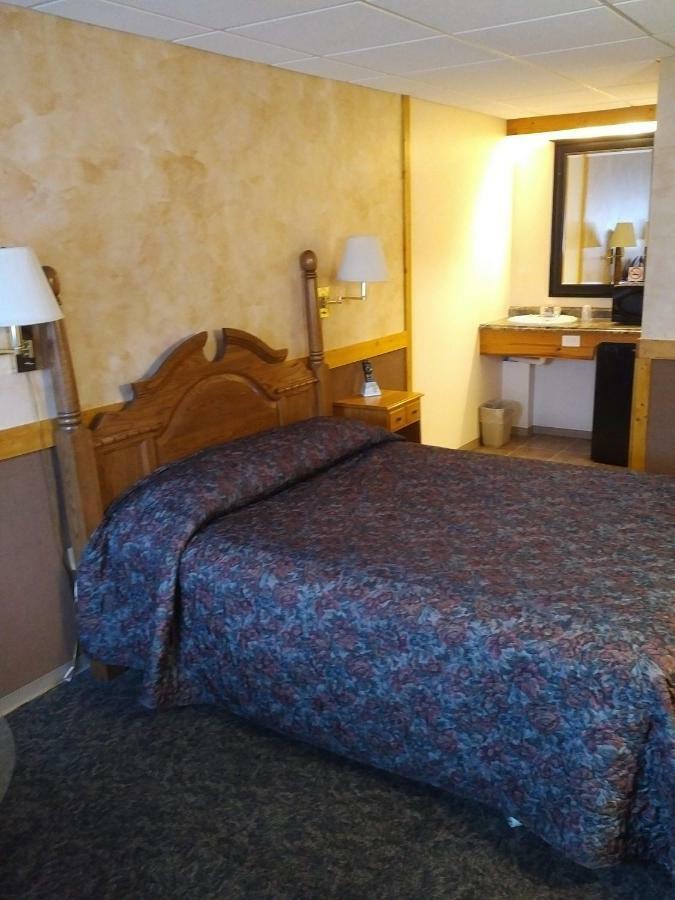 Algoma Motel Уауа Екстериор снимка