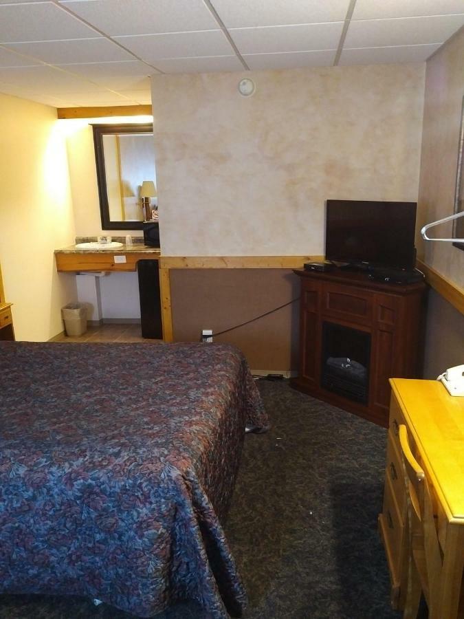 Algoma Motel Уауа Екстериор снимка