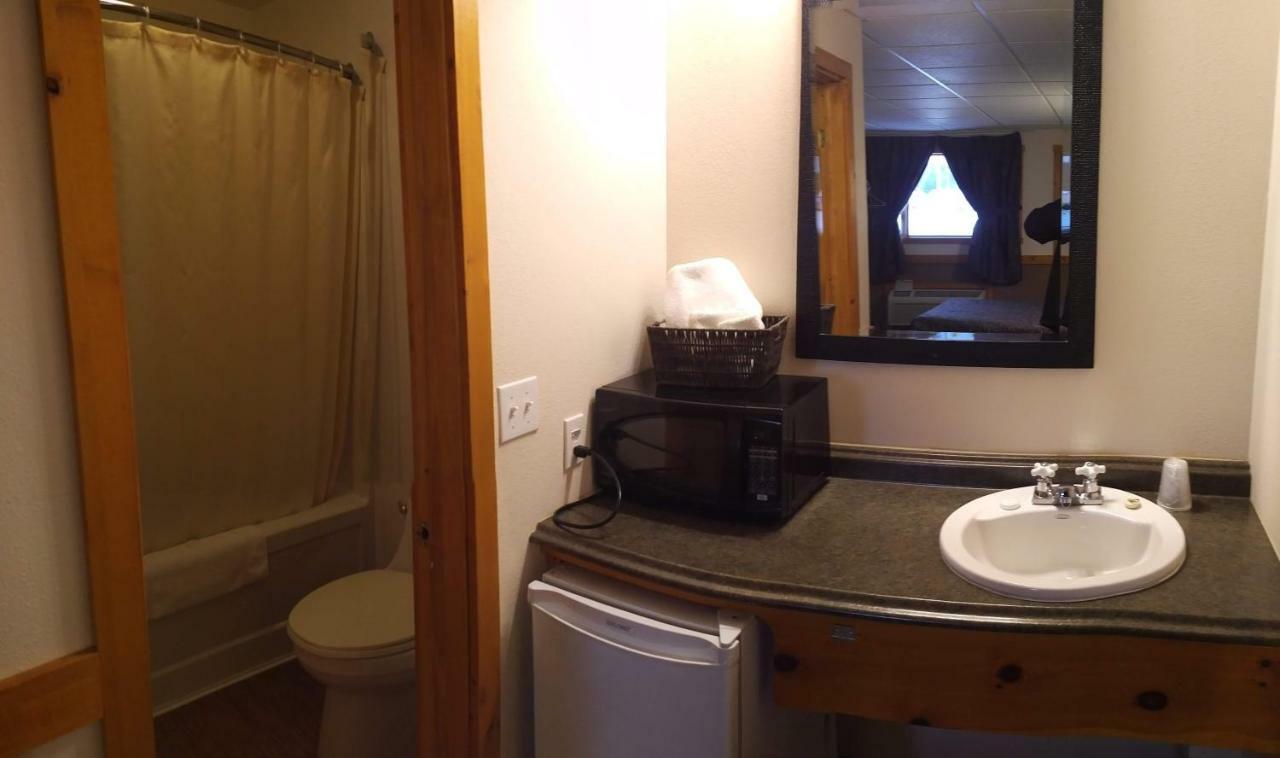 Algoma Motel Уауа Екстериор снимка